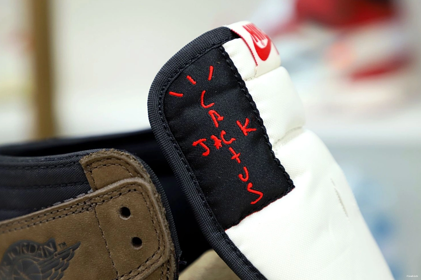 SCOTT JORDAN 1 TRAVIS RETRO OG HIGH 'MOCHA' X AIR 0922